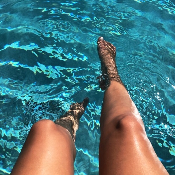 Meet your seller, Paige 🌻 - Picture 6 of 7